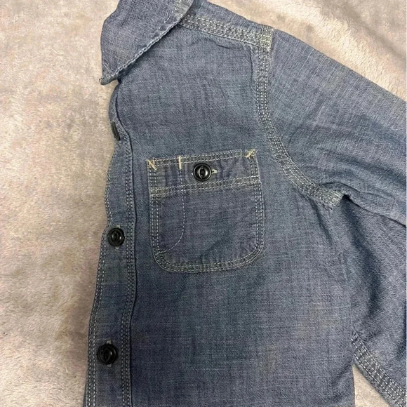 baby GAP - long sleeve button down denim style shirt. Size 2 years - Picture 4 of 4